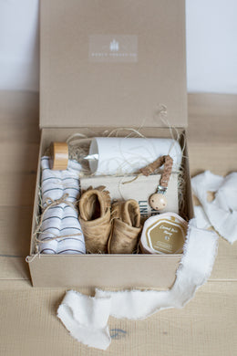 Custom curated mothers day gift boxes