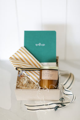 custom curated gift boxes for mothers day